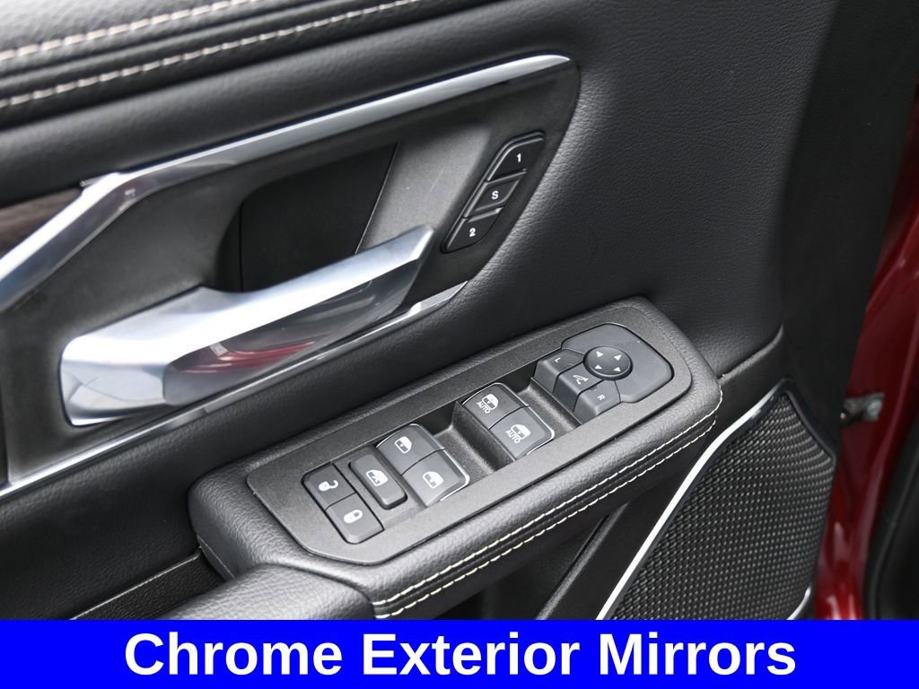 Used 2025 RAM 1500 Laramie AWD/4WD image 16