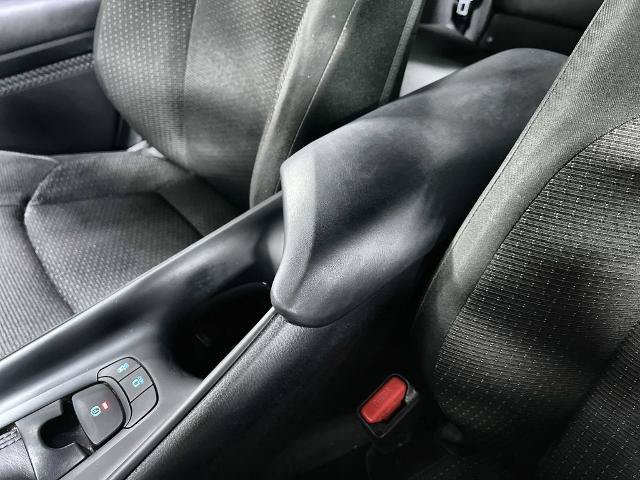 Used 2019 Toyota C-HR LE FWD image 32