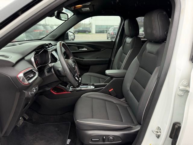Used 2023 Chevrolet TrailBlazer RS w/ Convenience Package AWD/4WD image 13
