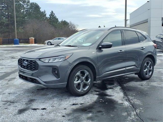 Certified 2023 Ford Escape ST-Line Select w/ Tech Pack #1 image 3