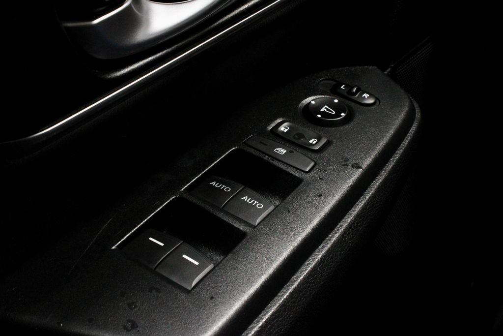 Used 2018 Honda CR-V EX-L image 26