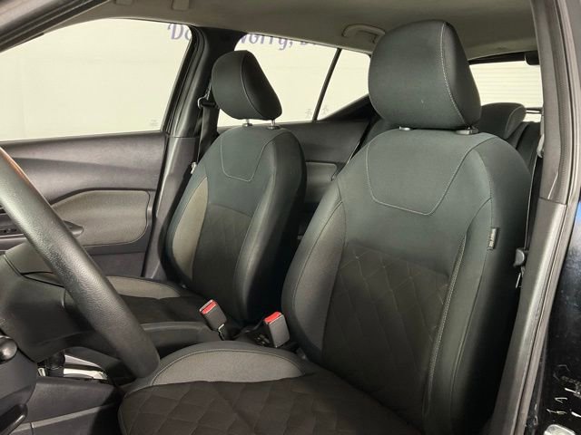 Used 2020 Nissan Kicks S image 14