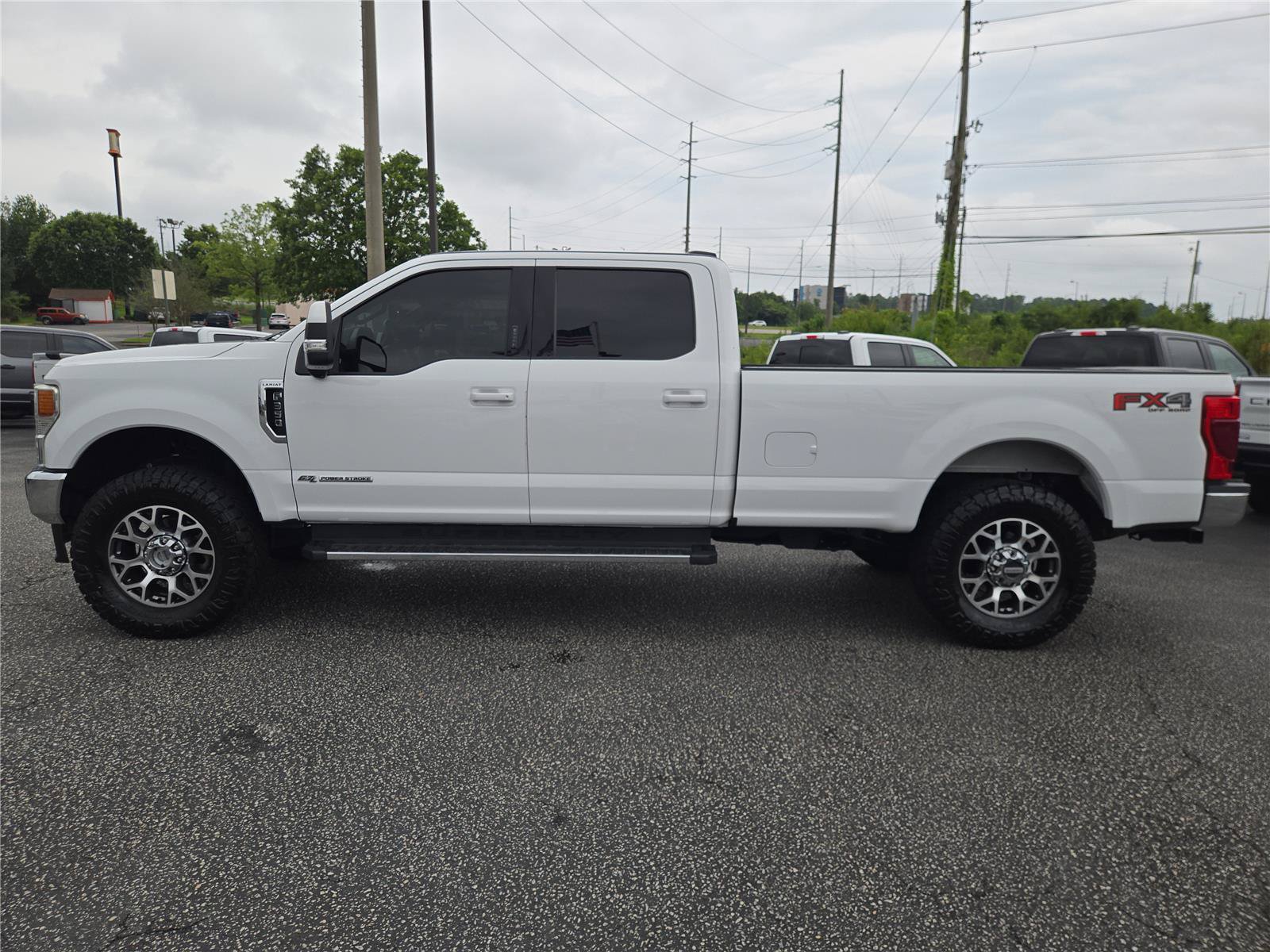 Certified 2022 Ford F350 Lariat w/ Lariat Value Package AWD/4WD image 11
