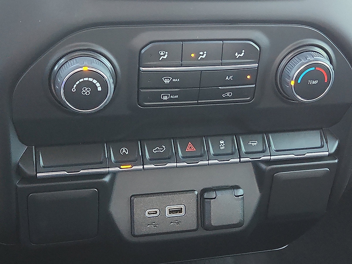 Used 2022 Chevrolet Silverado 1500 Custom RWD image 24