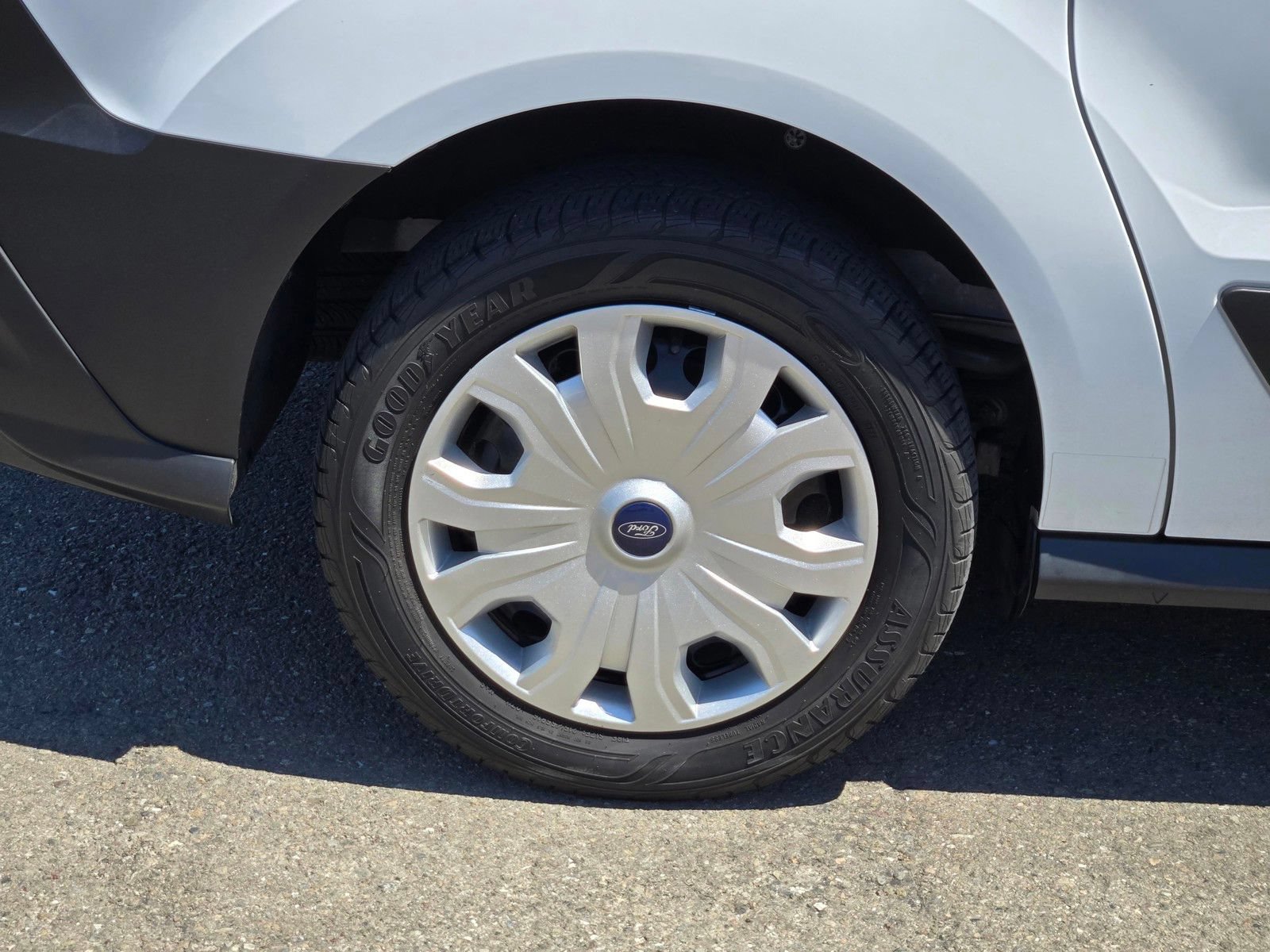 Certified 2020 Ford Transit Connect XL FWD image 10