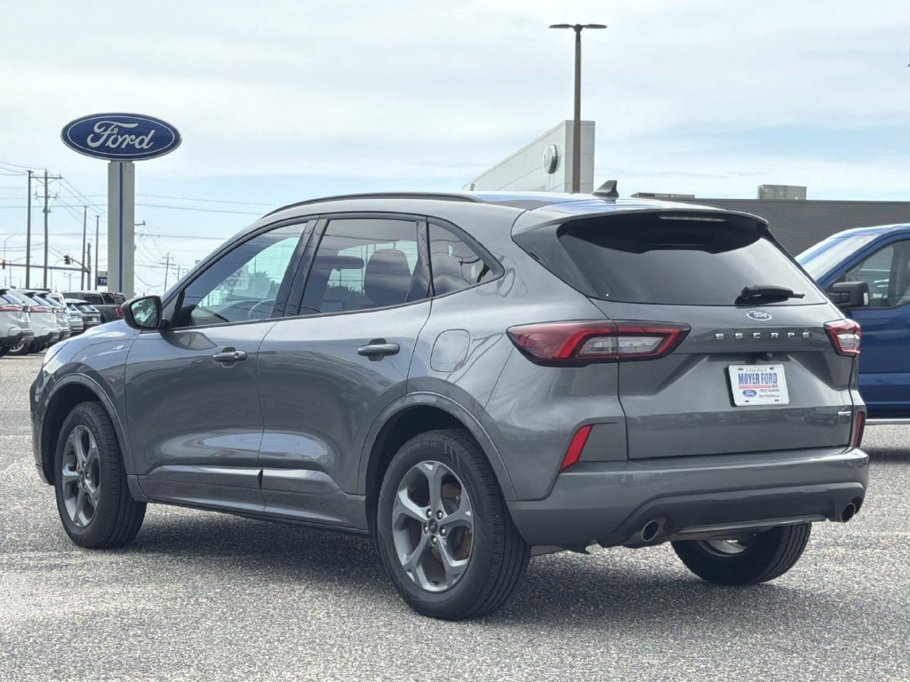 Certified 2024 Ford Escape ST-Line AWD/4WD image 4