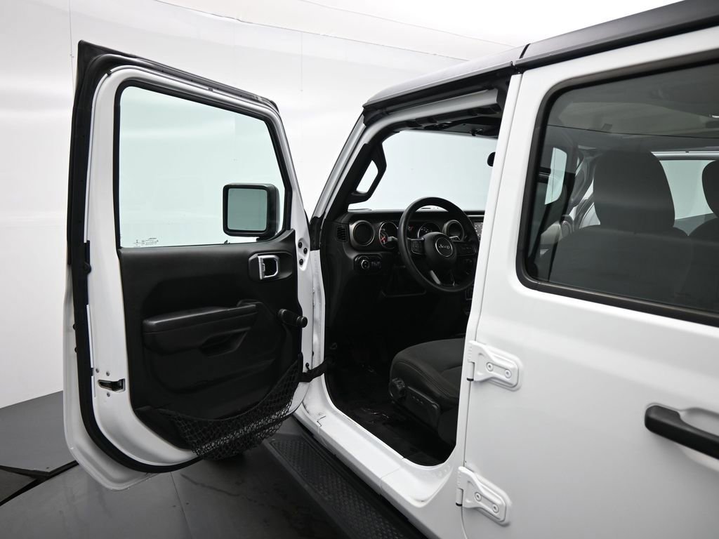 Used 2020 Jeep Gladiator Sport image 37