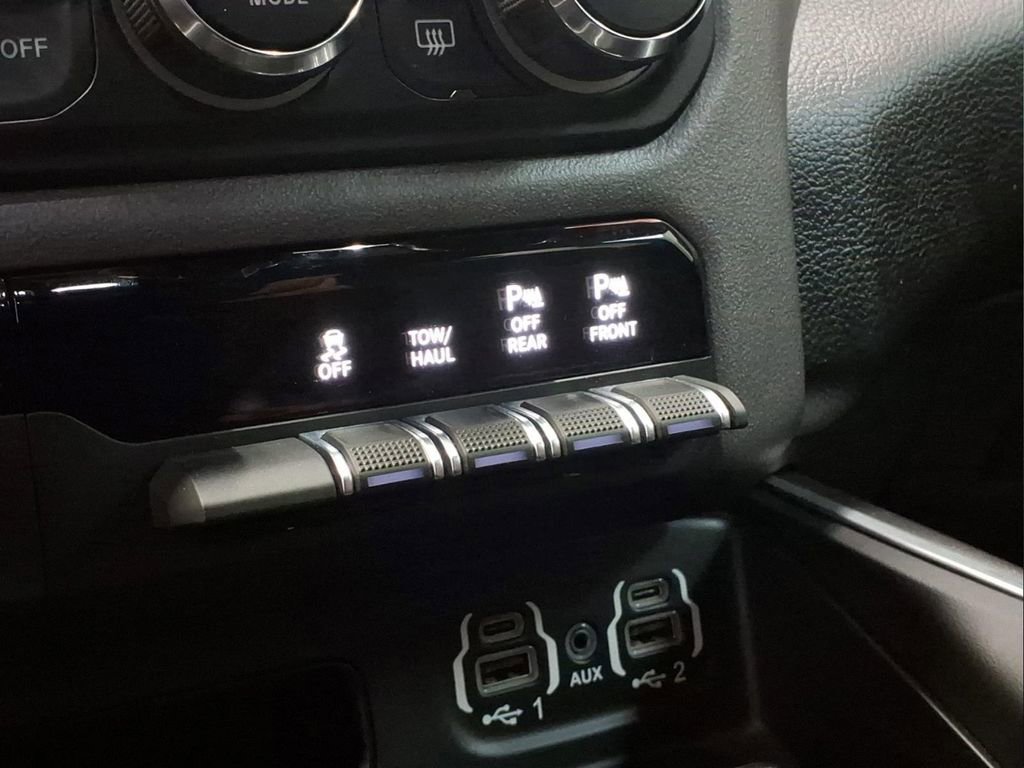 Used 2021 RAM 1500 Big Horn AWD/4WD image 10