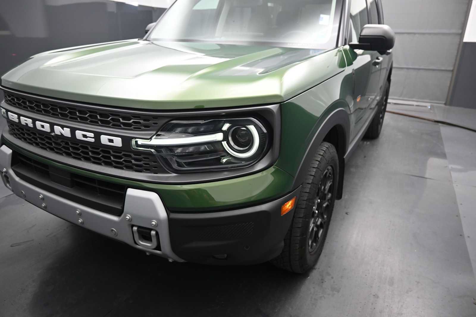 Certified 2025 Ford Bronco Sport Badlands w/ Badlands Tech Package AWD/4WD image 29
