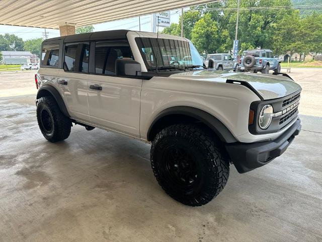 Certified 2025 Ford Bronco 4-Door AWD/4WD image 3