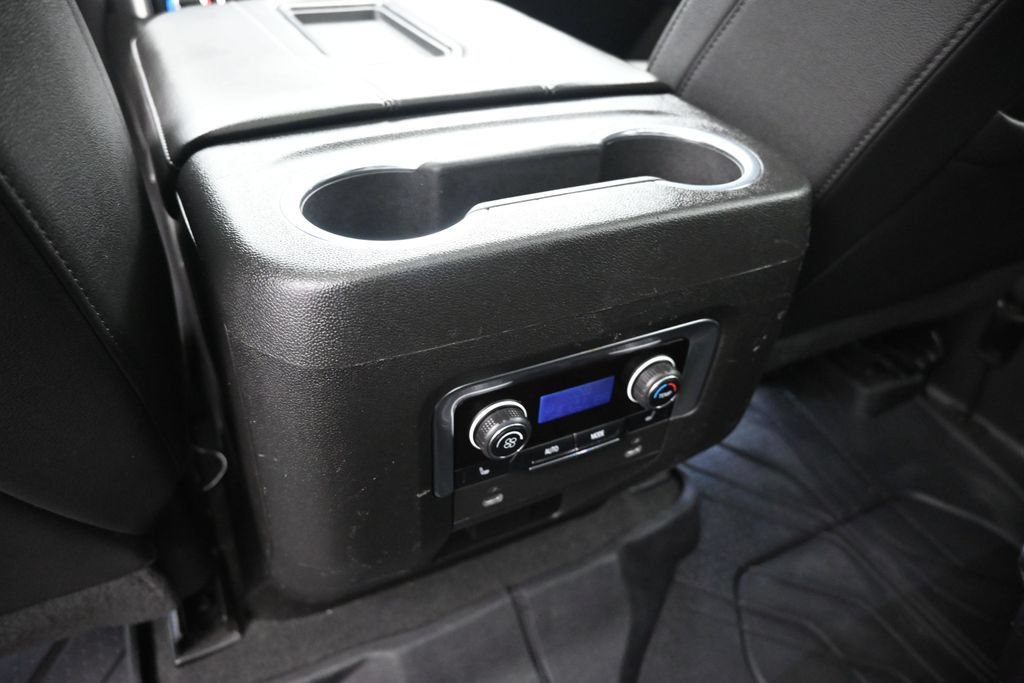 Used 2022 Chevrolet Tahoe Z71 w/ Luxury Package AWD/4WD image 25