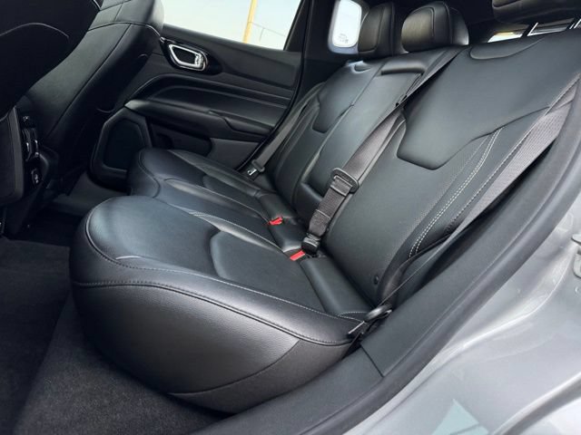 Used 2022 Jeep Compass High Altitude AWD/4WD image 9