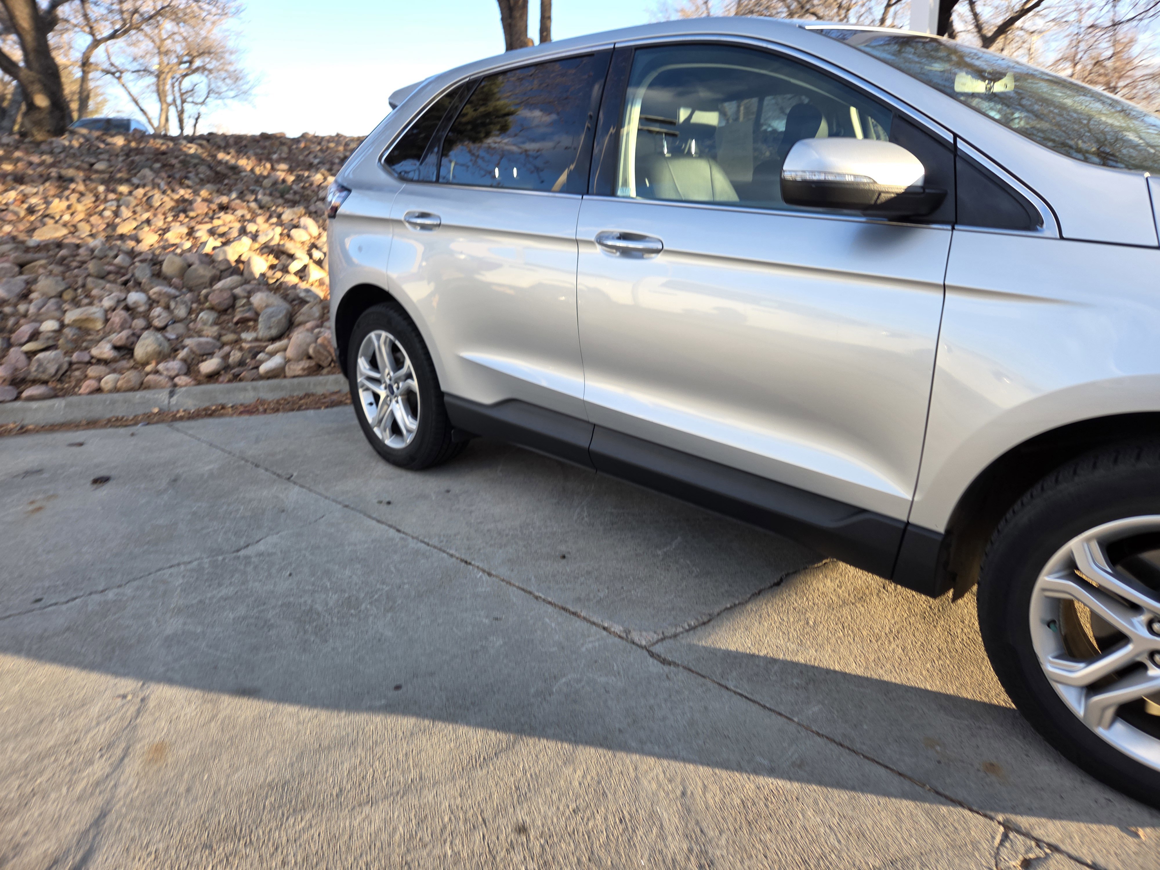 Certified 2018 Ford Edge Titanium image 4