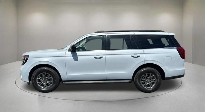 Certified 2025 Ford Expedition Active AWD/4WD image 5