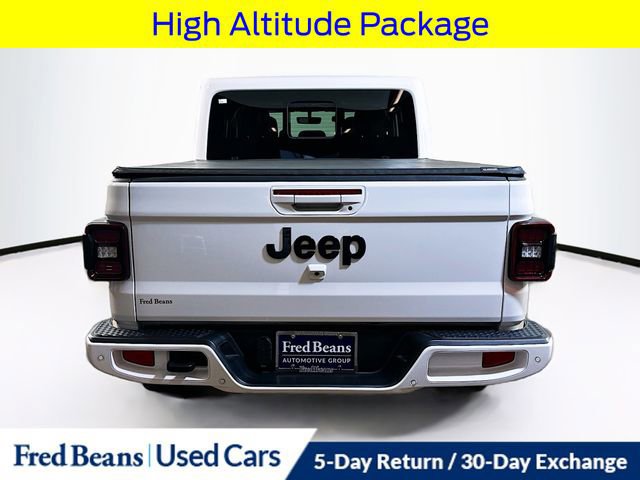 Used 2022 Jeep Gladiator Overland image 4