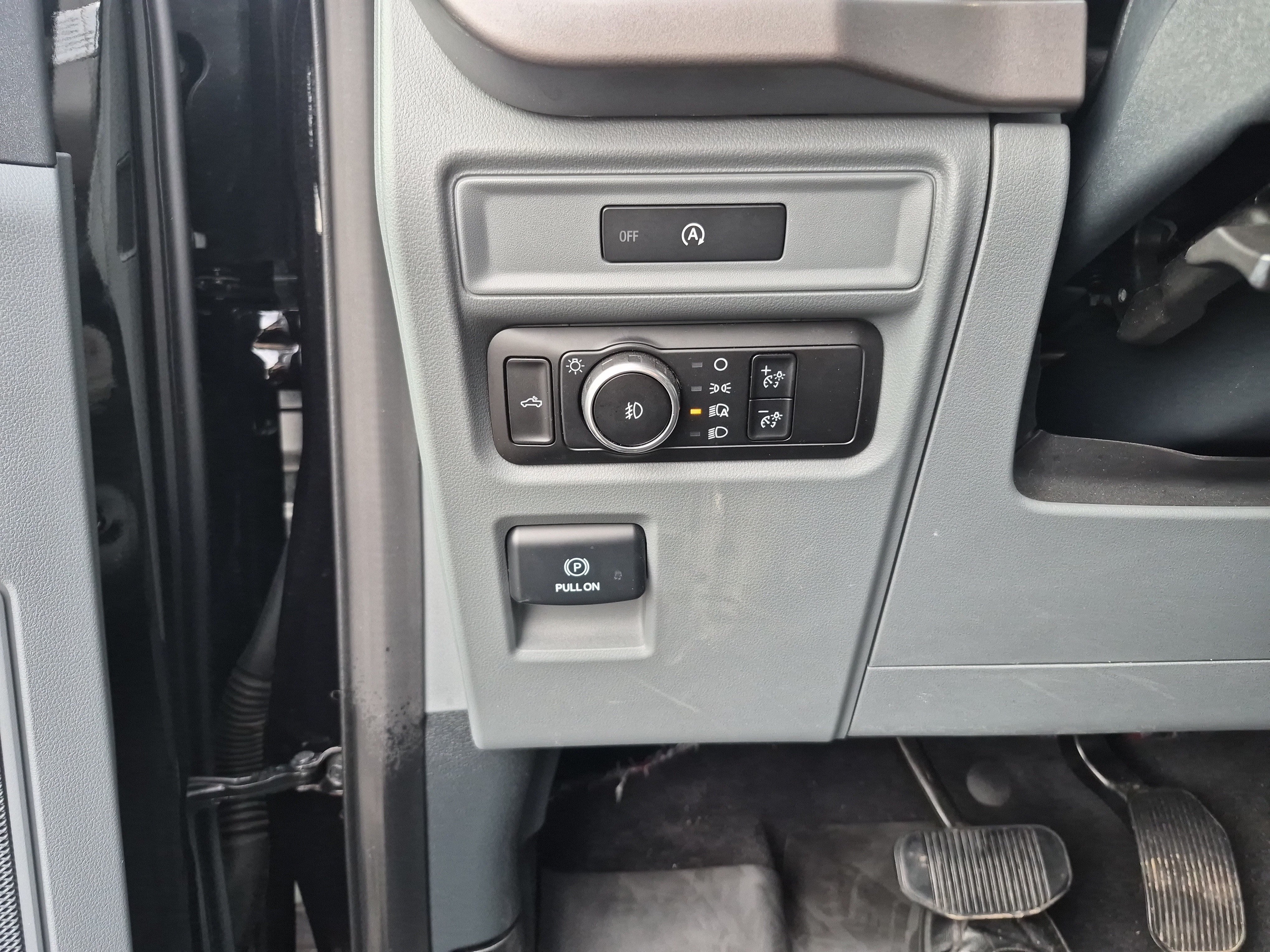 Certified 2025 Ford F150 XLT w/ Equipment Group 301A Standard AWD/4WD image 23
