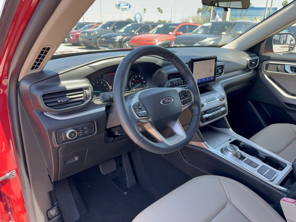 Certified 2020 Ford Explorer XLT w/ Equipment Group 202A image 10