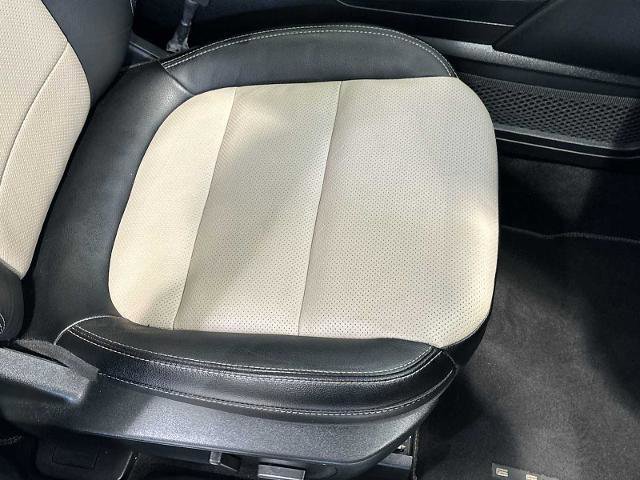 Certified 2022 Ford Escape Titanium w/ Titanium Premium Package image 28