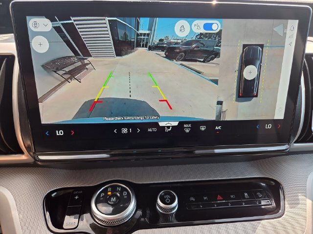 Certified 2025 Ford Expedition Active AWD/4WD image 22