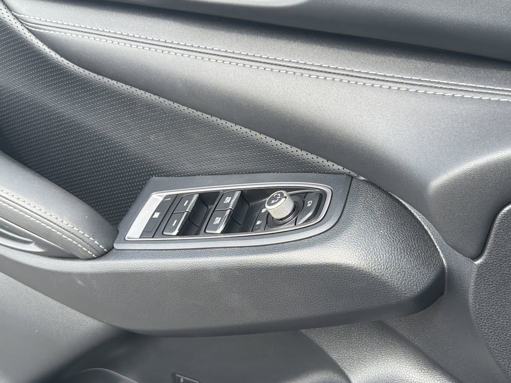 Used 2023 Subaru Ascent Limited w/ Technology Package image 22