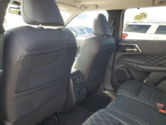 Used 2024 Mitsubishi Outlander SEL image 12