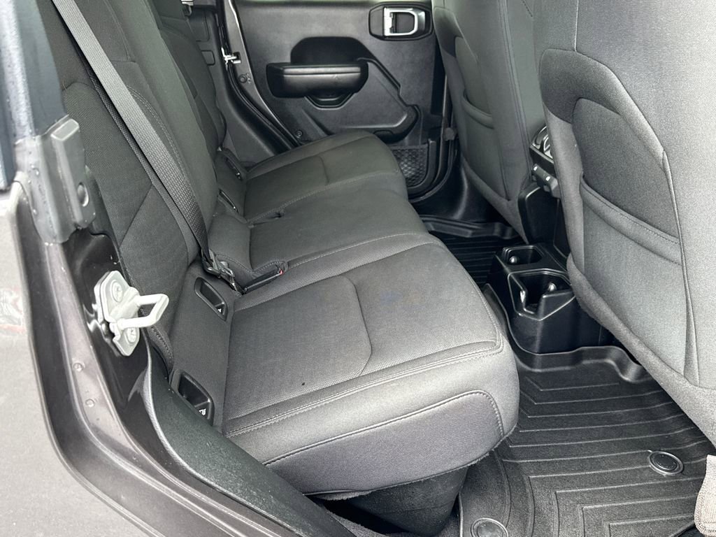 Used 2021 Jeep Gladiator Sport AWD/4WD image 15