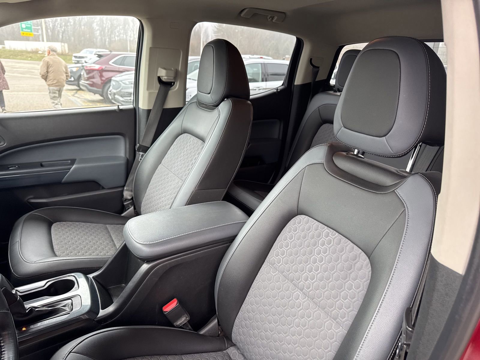 Used 2017 Chevrolet Colorado Z71 image 26