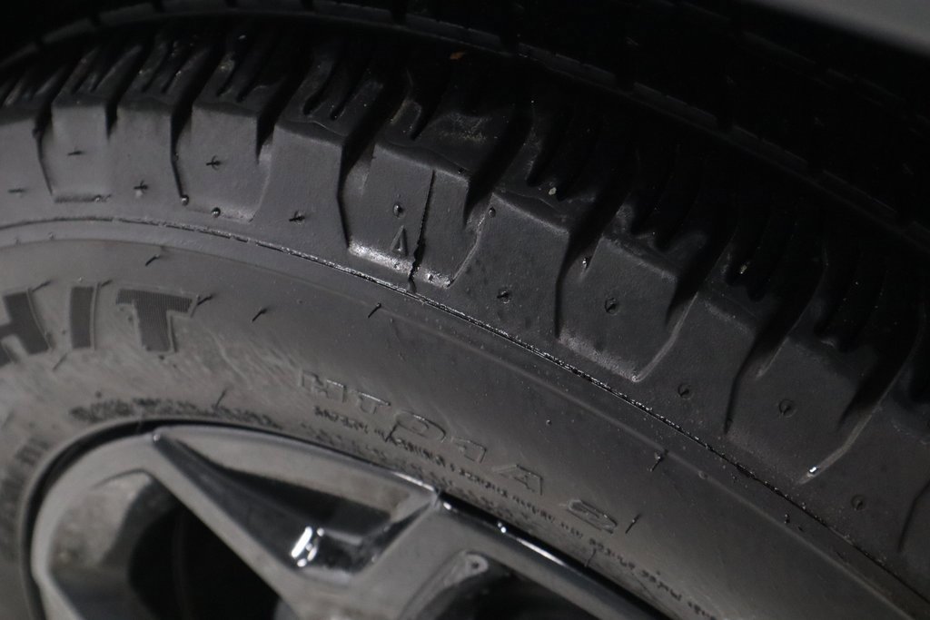 Used 2023 Jeep Compass Trailhawk w/ Trailhawk Convenience Group image 19