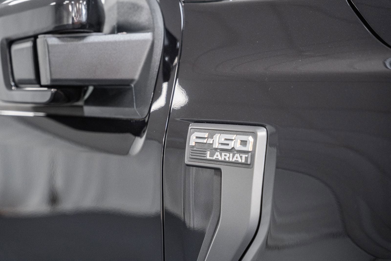 Certified 2023 Ford F150 Lariat w/ Equipment Group 502A High AWD/4WD image 19