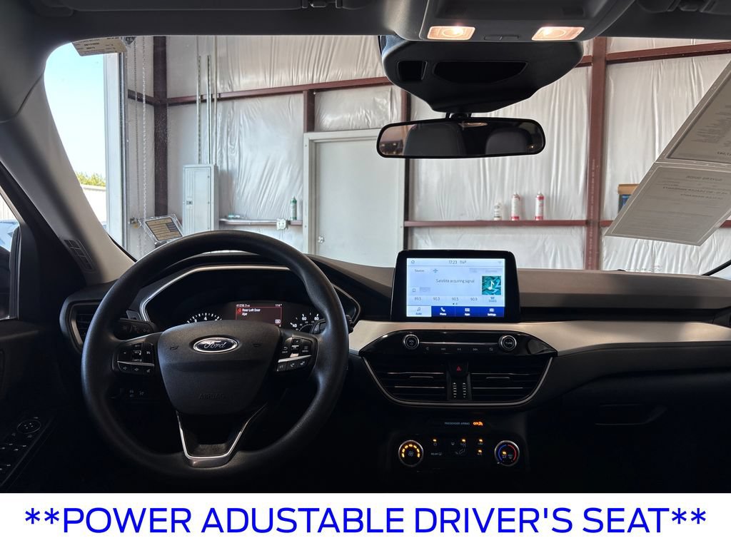 Certified 2021 Ford Escape SE w/ SE Sport Appearance Package FWD image 17