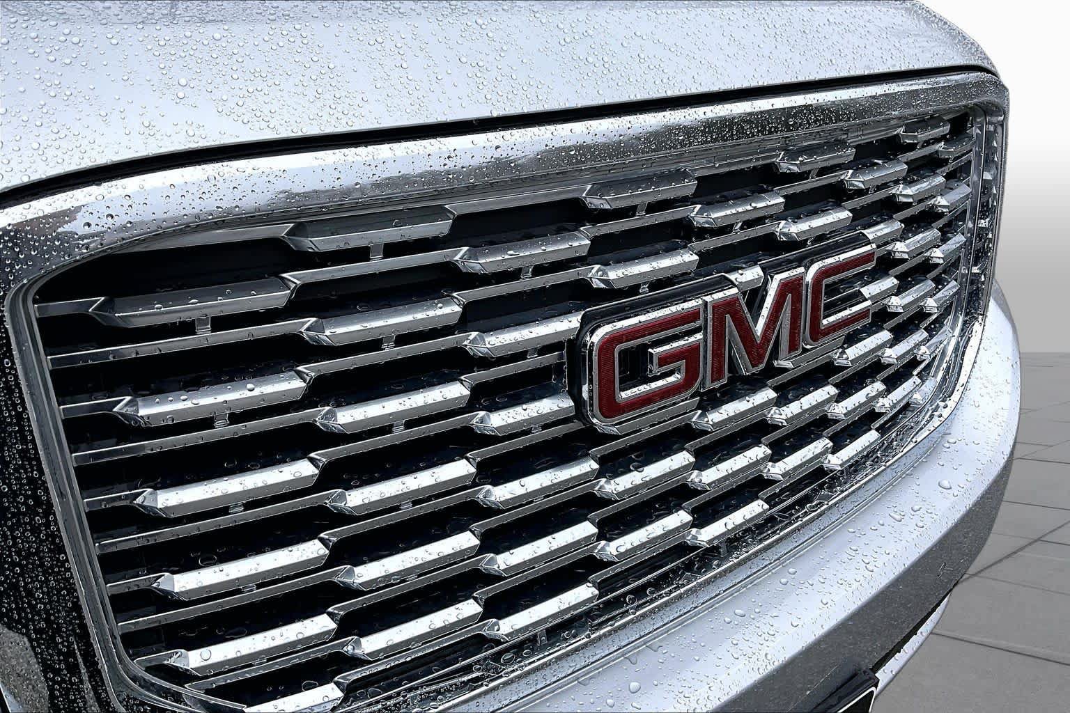 Used 2019 GMC Yukon Denali w/ Denali Ultimate Package AWD/4WD image 32