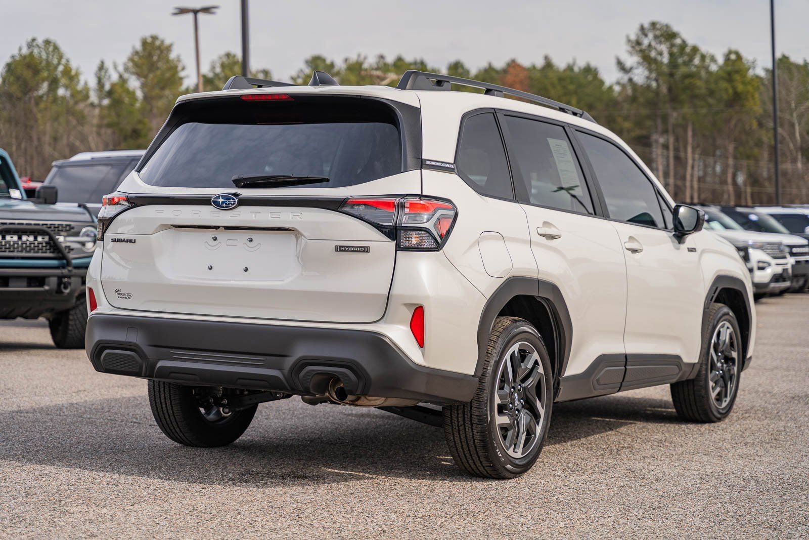 Used 2025 Subaru Forester Premium image 5