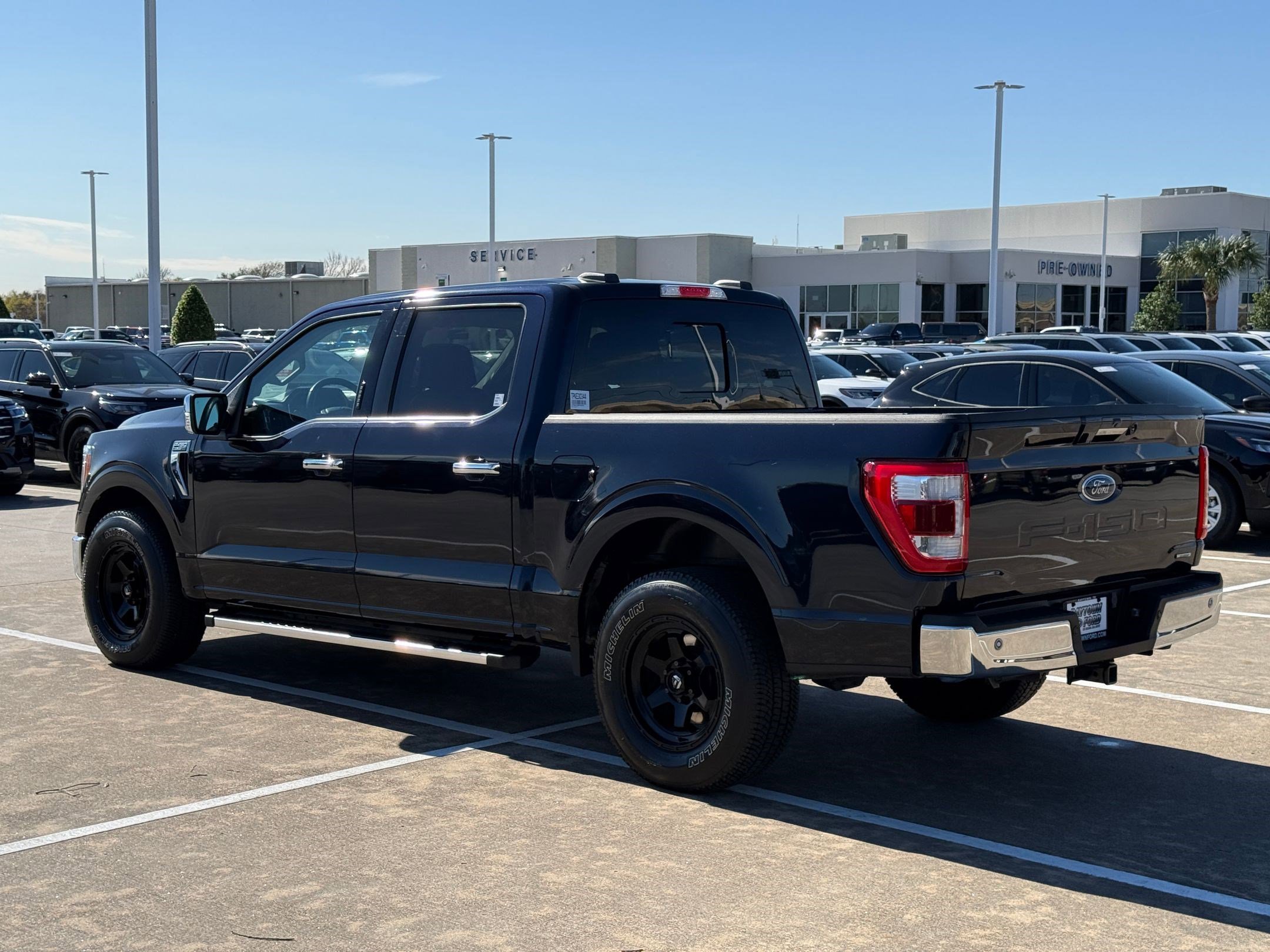 Certified 2023 Ford F150 Lariat w/ Trailer Tow Package image 3