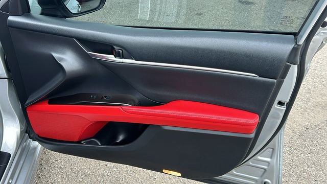 Used 2022 Toyota Camry XSE image 10