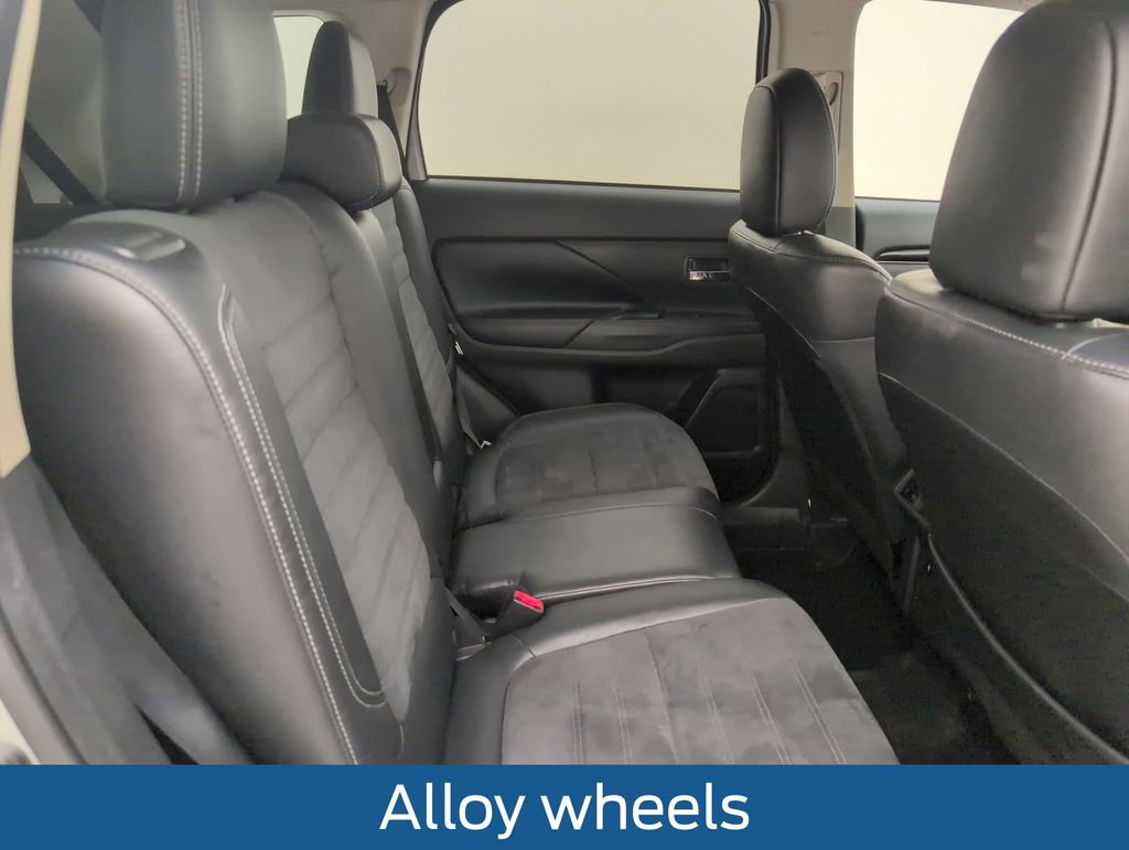 Used 2019 Mitsubishi Outlander SE FWD image 15