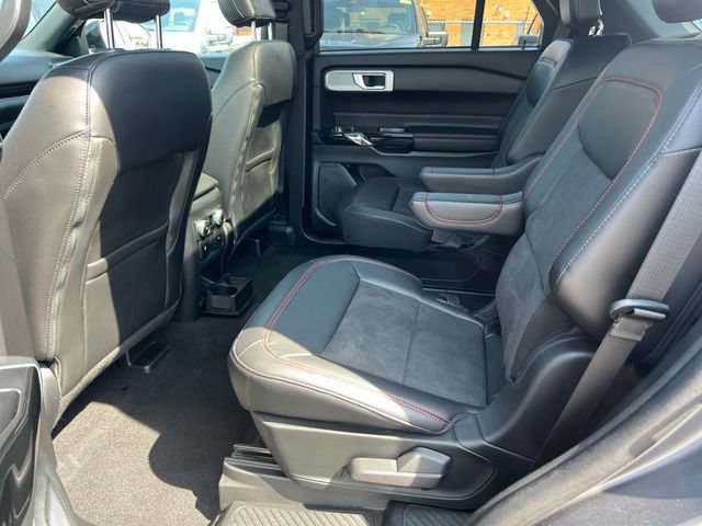 Certified 2024 Ford Explorer ST-Line w/ Class IV Trailer Tow Package AWD/4WD image 22