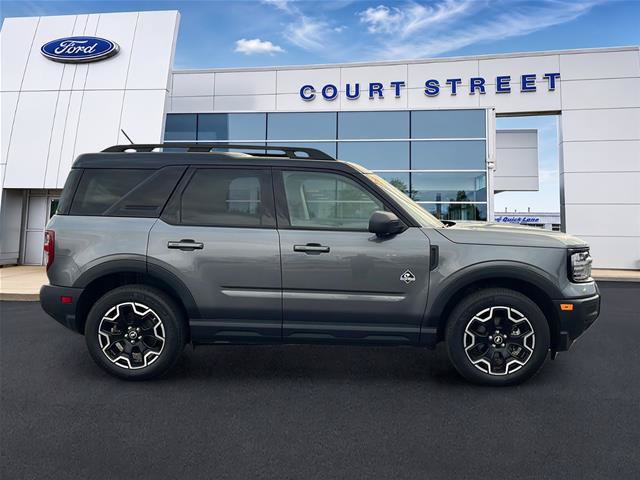 Certified 2025 Ford Bronco Sport Outer Banks w/ Outer Banks Tech Package+ AWD/4WD image 4