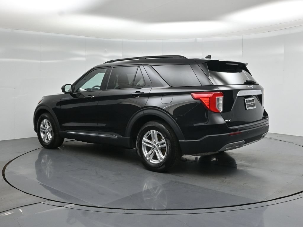 Certified 2023 Ford Explorer XLT w/ Equipment Group 202A RWD image 7