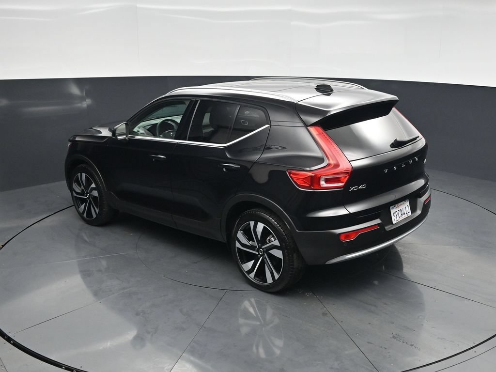 Used 2025 Volvo XC40 B5 Plus AWD/4WD image 44