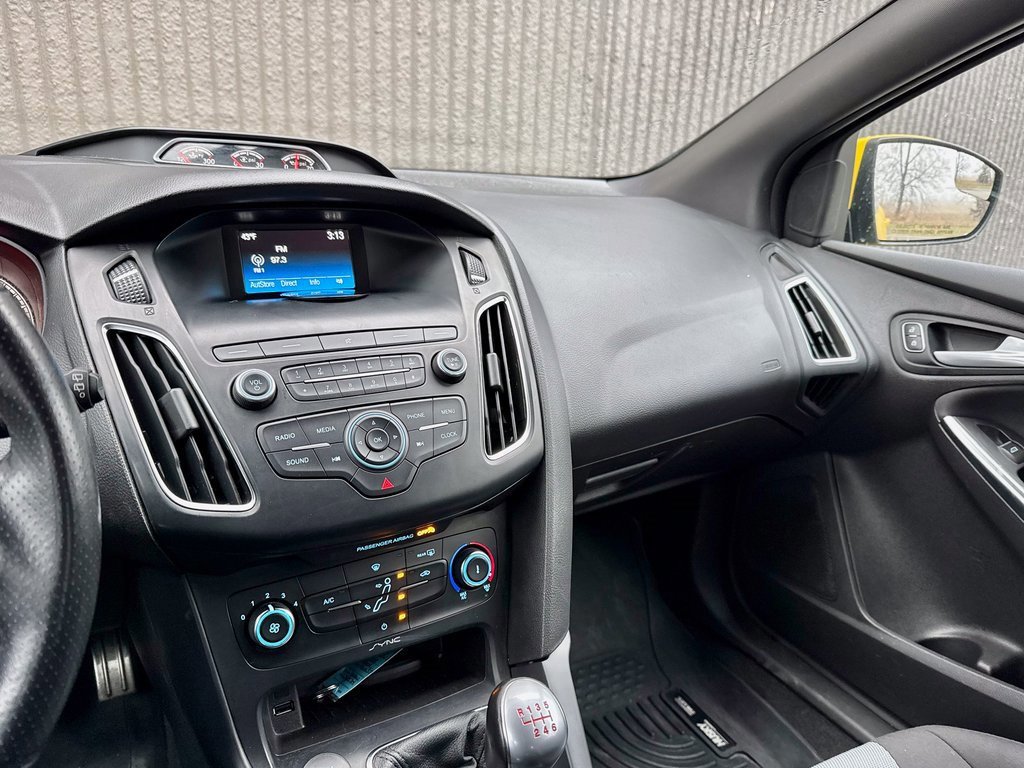 Certified 2018 Ford Focus ST image 20