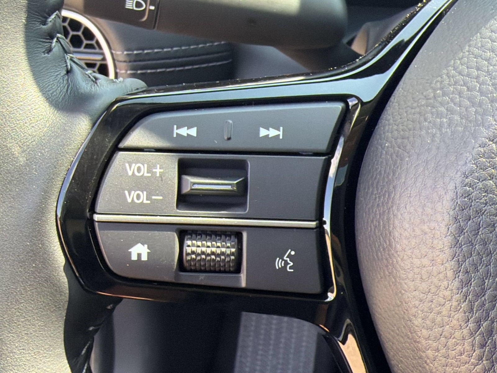 Used 2026 Honda HR-V EX-L image 17