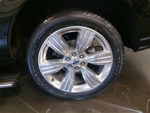 Certified 2023 Ford Expedition Platinum image 32