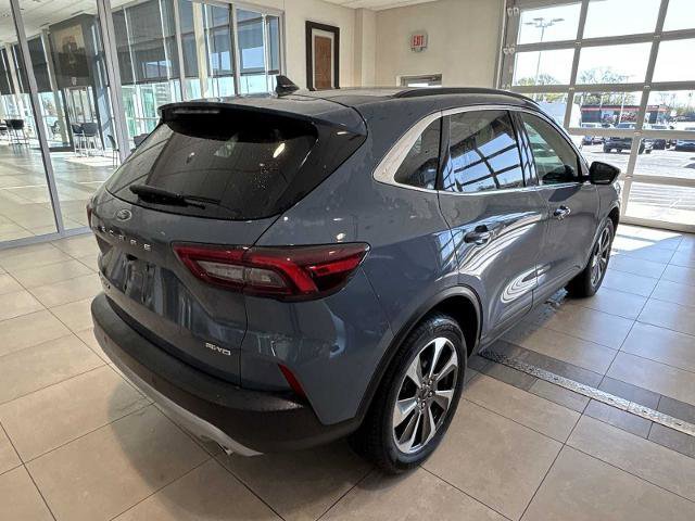 Certified 2024 Ford Escape Platinum AWD/4WD image 5