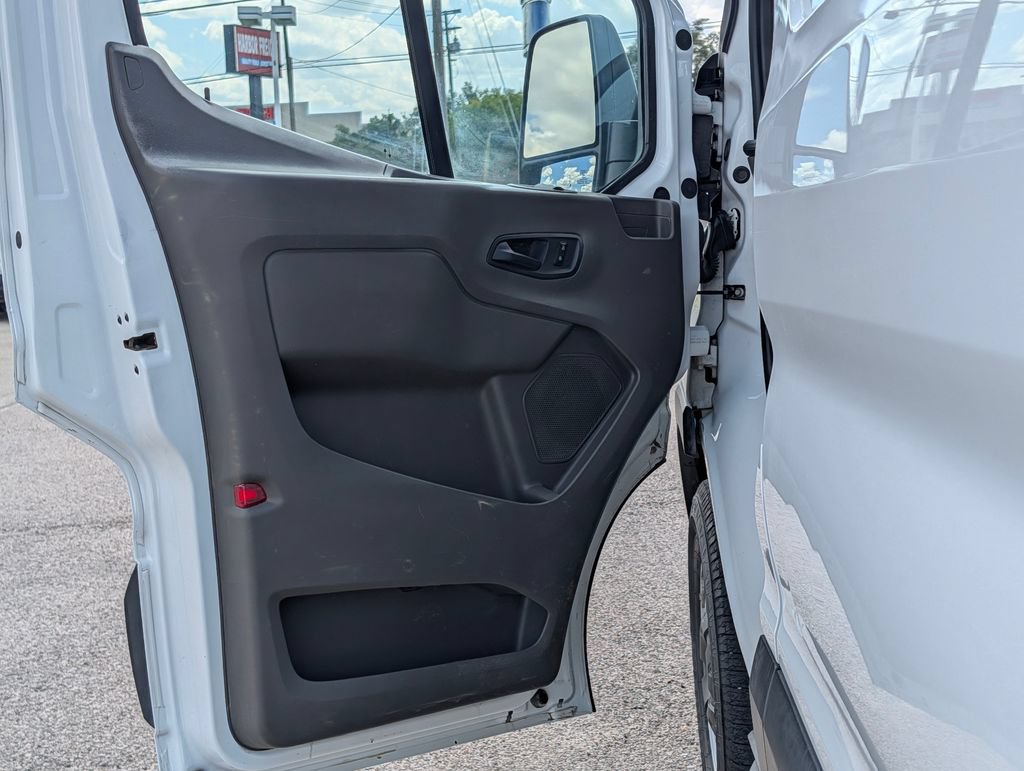 Certified 2020 Ford Transit 250 Medium Roof RWD image 18