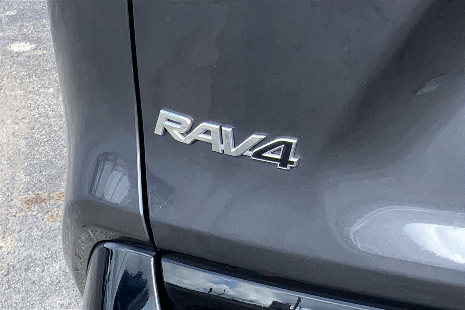 Used 2023 Toyota RAV4 SE AWD/4WD image 27