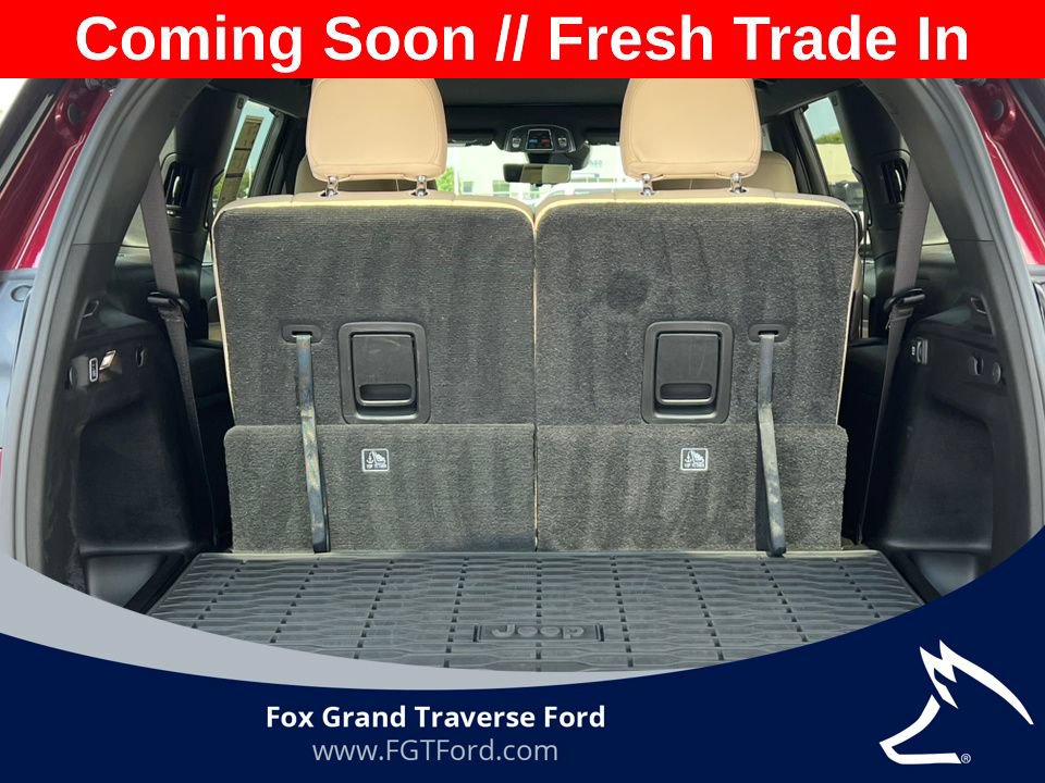 Used 2025 Jeep Grand Cherokee L Limited w/ Luxury Tech Group II AWD/4WD image 30