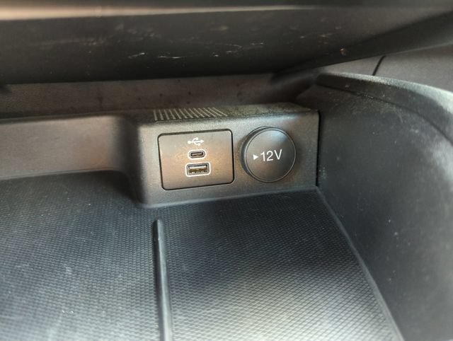 Certified 2025 Ford Escape ST-Line AWD/4WD image 42