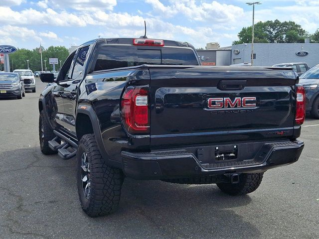Used 2024 GMC Canyon AT4X AWD/4WD image 8