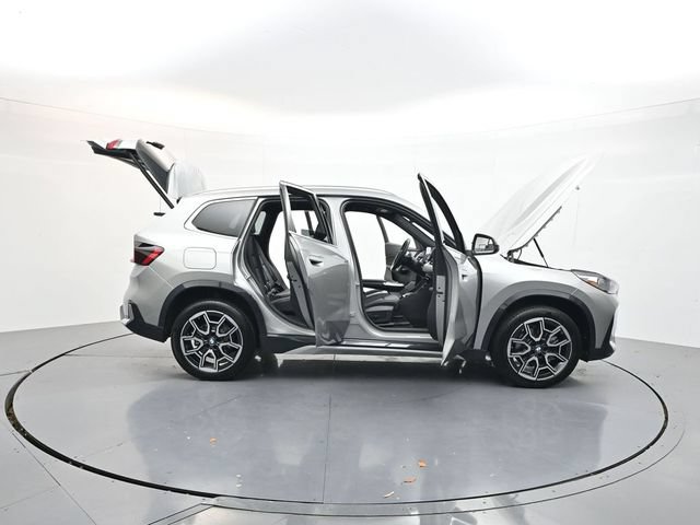 Used 2025 BMW X1 xDrive28i w/ Convenience Package AWD/4WD image 46