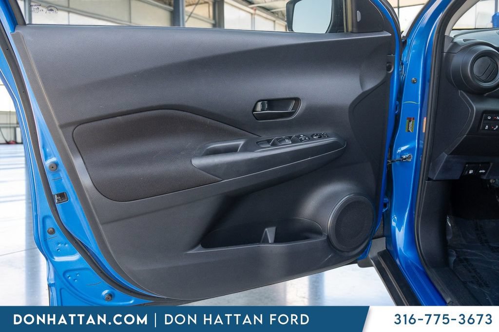 Used 2022 Nissan Kicks S FWD image 12